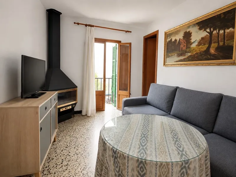 Village house with garage and great potential in Mancor de la Vall — photo 4