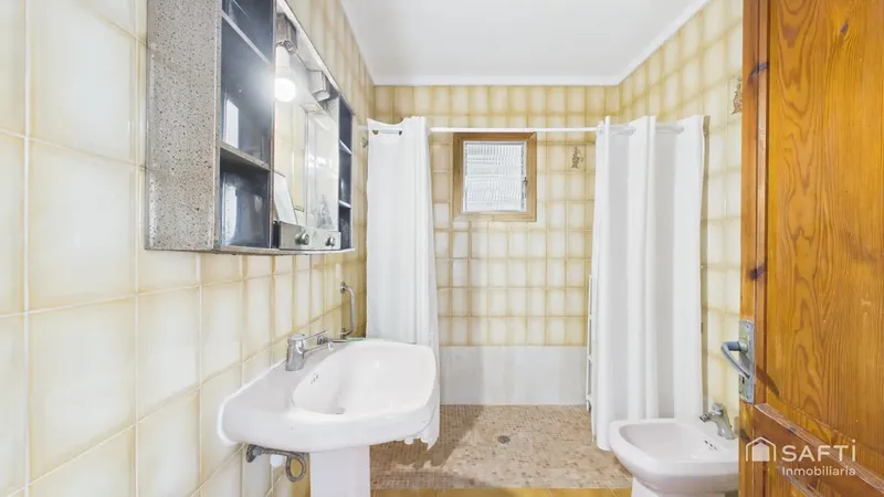 Spacious home with terrace, views and great potential in Capdepera — photo 8