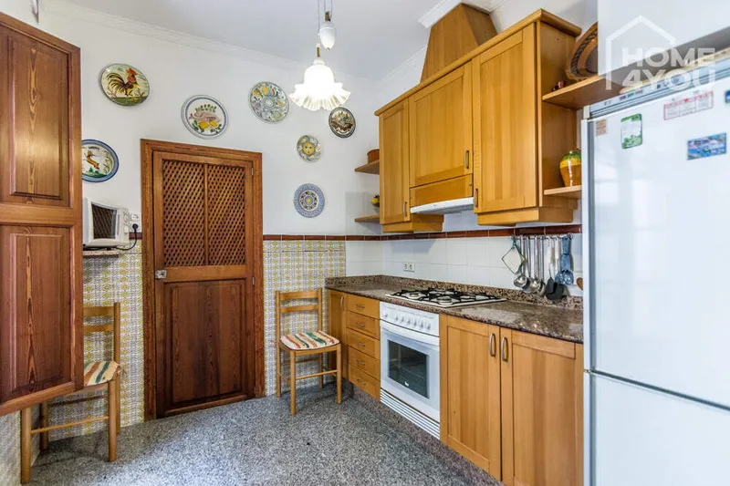 190m² manor house with 6 bedrooms, 2 bathrooms and terrace for sale — photo 10