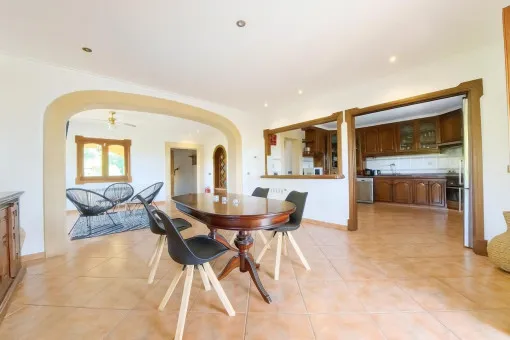 Sa Pobla, comfortable, spacious villa with pool in a quiet location with sweeping views in Crestatx — photo 10