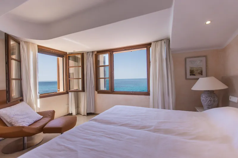 Mediterranean frontline: serenity and endless views — photo 7