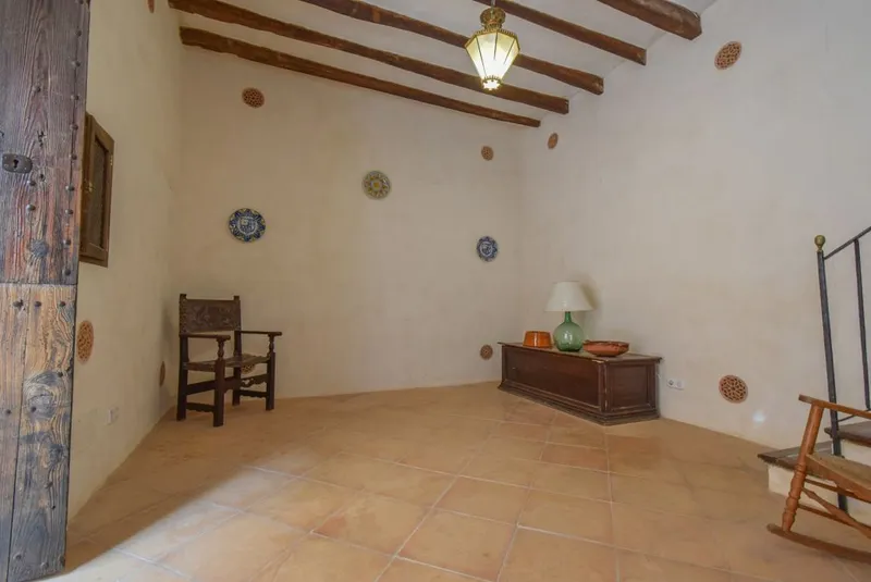 Typical Mallorcan house with a terrace and unbeatable views in the heart of Fornalutx — photo 8