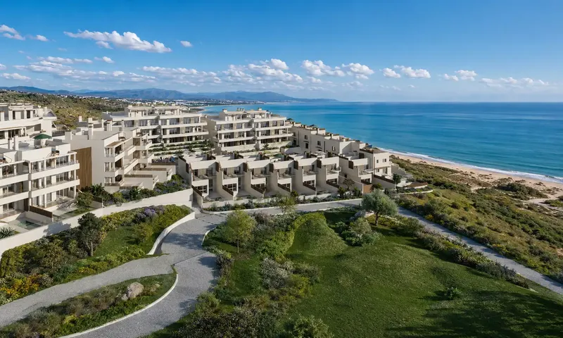 Exclusive 3-bedroom apartment on the beachfront with panoramic sea views and Gibraltar — photo 3