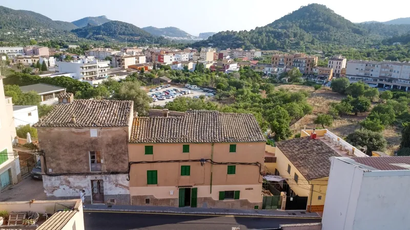 Independent house/chalet for sale on Calle de la Libertad — photo 1