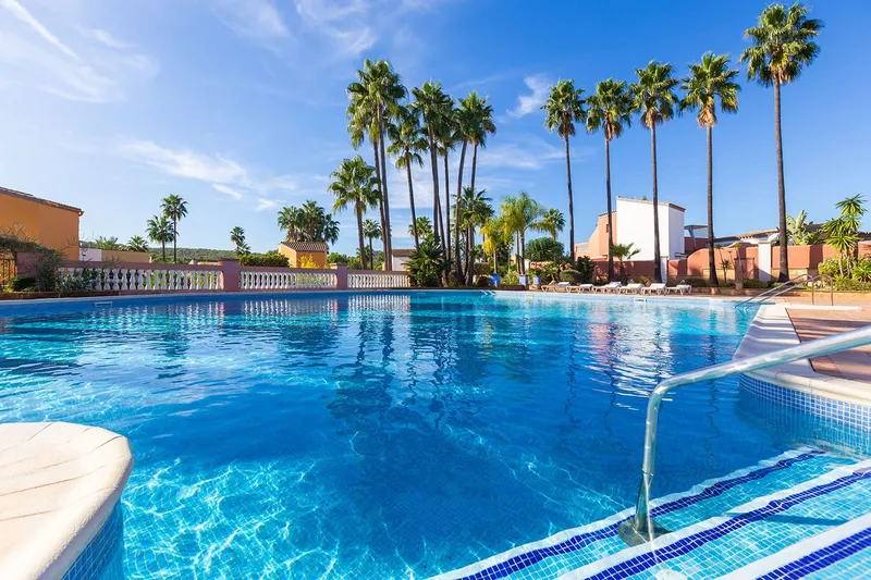 Villa with Mediterranean flair directly at the golf course — photo 4