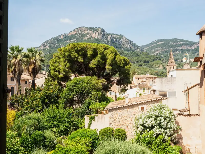 Townhouse in the heart of Soller - Needs complete renovation — photo 8