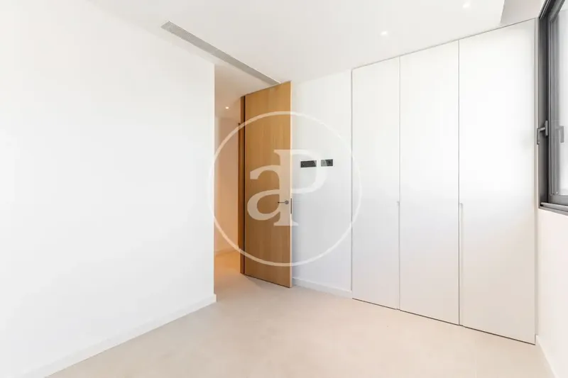 Exceptional Design Luxury Apartments with Pool Next to Bellver — photo 12