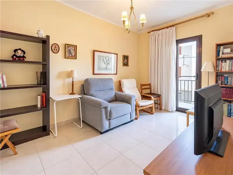 Amplio piso en Son Cotoner, 113m2 con terraza de 18m2 aprox., amplio salón comedor con salida a balcón, cocina amueblada con office, coladur — photo 9