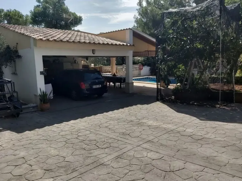 In the municipality of Calvià in Santa Ponça we find a plot of more than 1000 m2 with a Mediterranean-style construction of 247 m2, near — photo 8