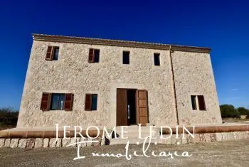 Landscape House on the way to lighthouse of Ses Salines — photo 1