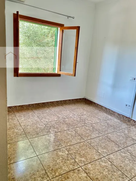 House 2 Bedrooms — photo 11