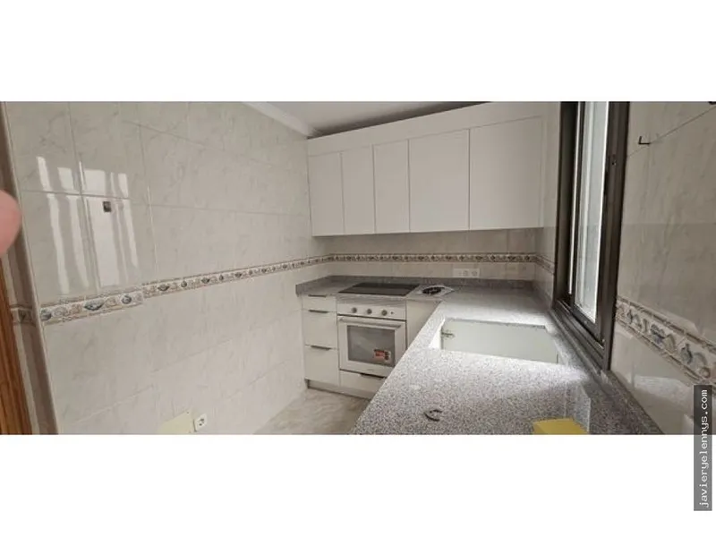 Flat for rent on Calle de Sant Rafel — photo 4