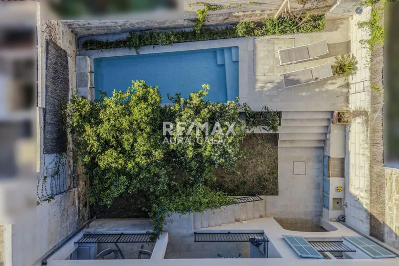 Townhouse in central Capdepera with pool and sea & castle views — photo 1