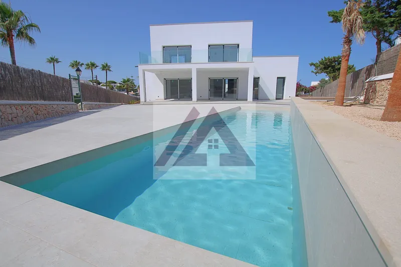 Chalet for rent in Santanyi — photo 1