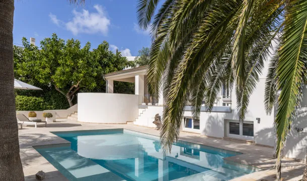 Spacious Family Villa with Mediterranean Charm — photo 7