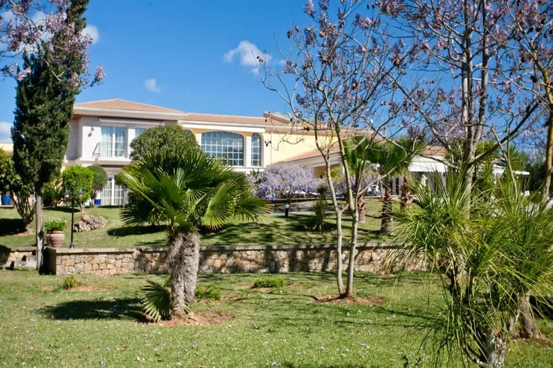 Manor house with park and spa area — photo 4