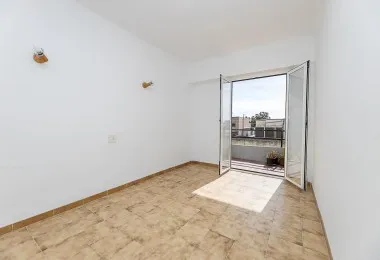 Apartment with elevator in Camp Redó area — photo 11