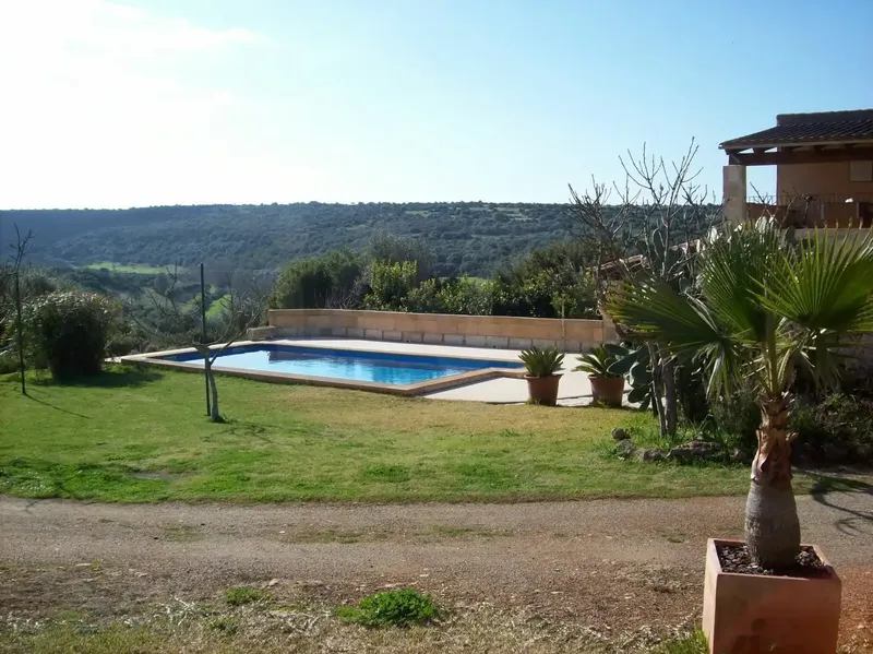 Unique opportunity in Manacor! Renovated hostel with 10 bedrooms, 8 bathrooms, garden, heated pool, tennis court and more — photo 5