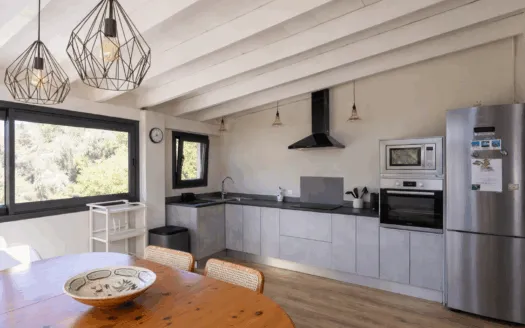 Chalet in Cala Llombards – with pool, garden and ETV license for 5 people — photo 6