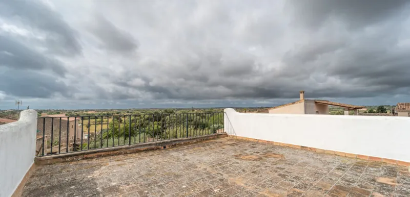 Furnished apartment with rooftop terrace and views in Es Llombards — photo 3