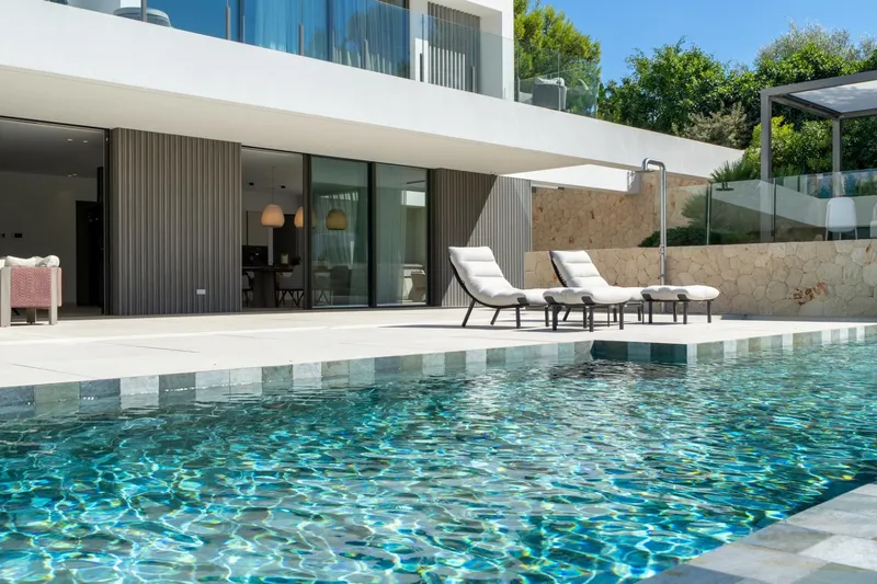 Casa Mia – Exclusiva villa de diseño junto a un entorno natural en Cala Vinyes — photo 2