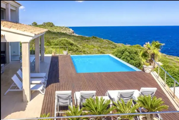 Frontline Luxury Villa with ETV License and Breathtaking Sea Views in Cala Magrana – Mallorca — photo 3