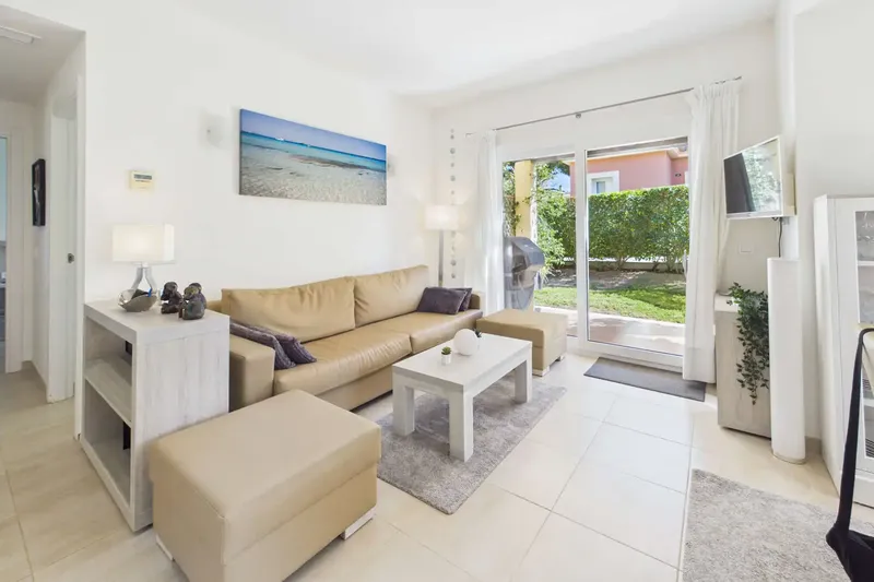 Welcome to your new home in Mallorca! This ground floor flat, in exceptional condition, is located in the popular — photo 7