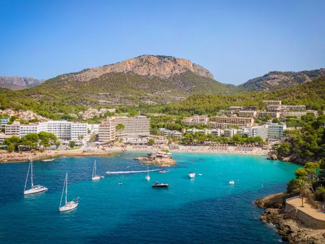 Luxury villa with panoramic views for sale in Camp de Mar, Southwest Mallorca — photo 10