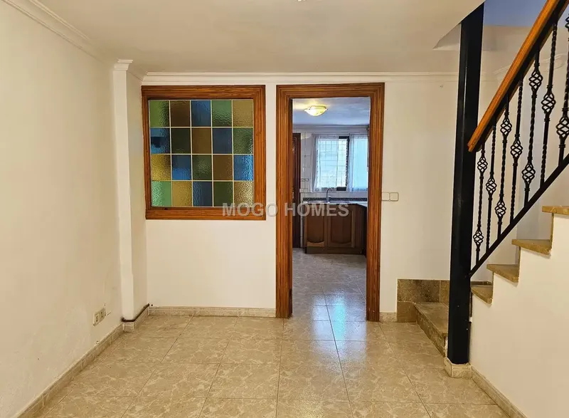 Village house to renovate in the town of Alaró. Very quiet area with access through a very quiet alley. — photo 4