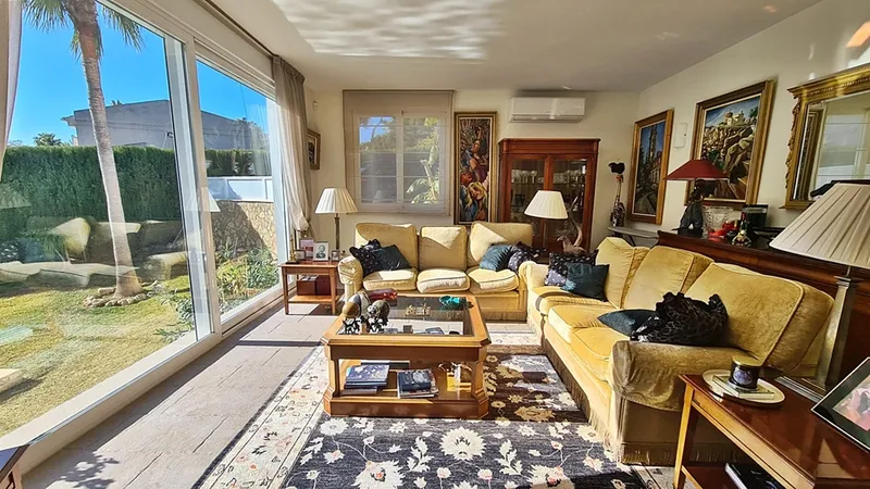 Modern villa for sale within walking distance to the beach in Calvià — photo 4