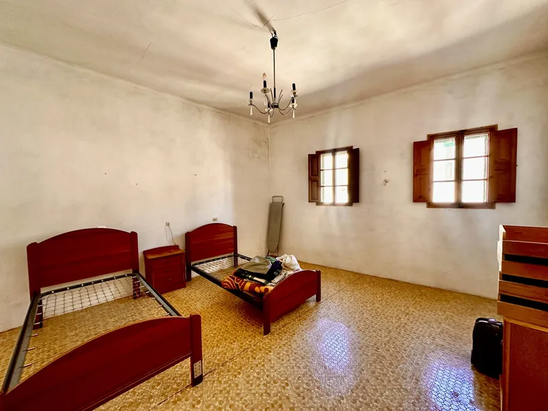Village house to renovate in south-east orientation — photo 5