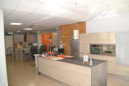 Business Premise - Inca (Son Amonda), Built Surface 247m², Plot Surface 272m², 1 Bathroom — photo 1