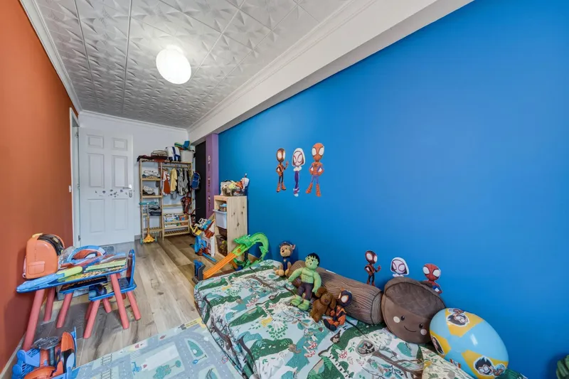 Spacious exterior flat with terrace and lift — photo 12