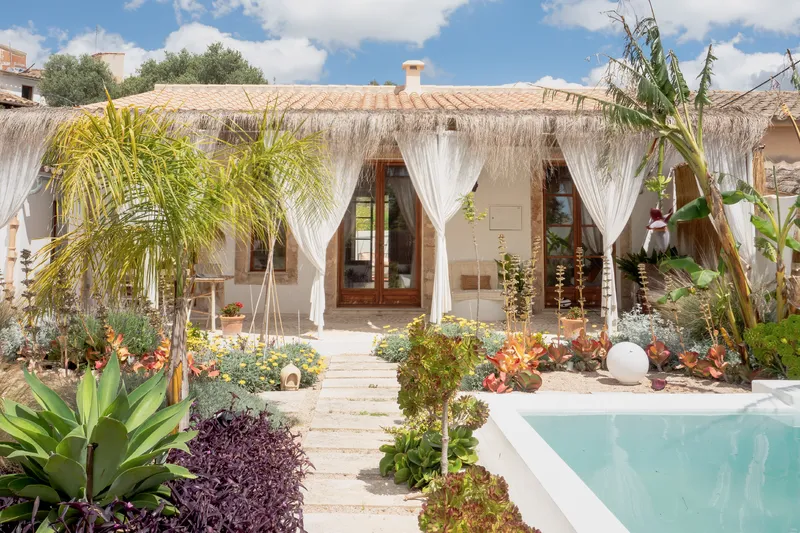 Reformed home with guest house, pool & garden in Establiments — photo 5