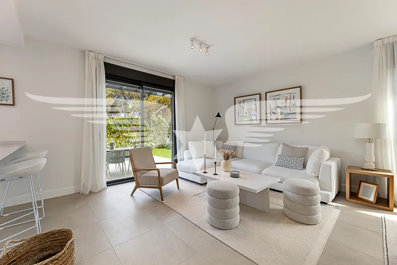 Puig de Ros l semi-detached house with roof terrace — photo 4