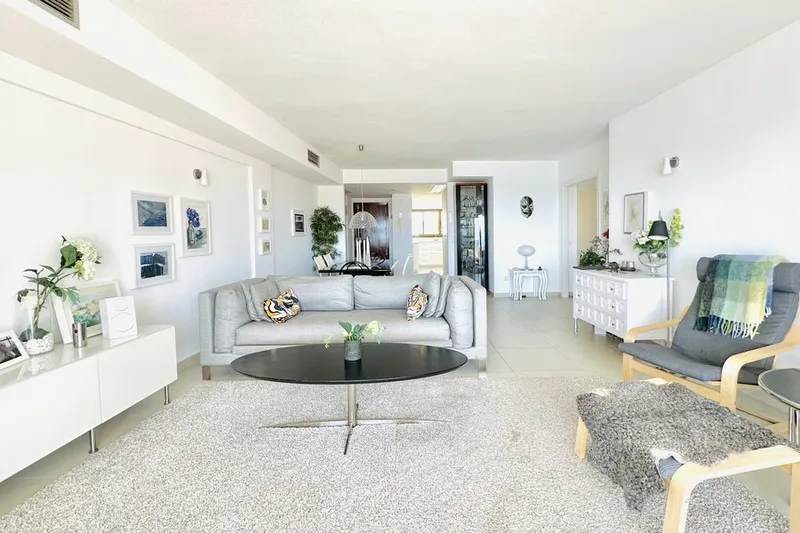 Stunning flat with terrace on the seafront in Palmanova — photo 8