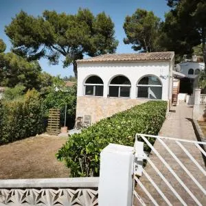 Single family house - Calvià (Costa de la Calma), Built Surface 100m2, Plot Surface 319.99m2, 3... — photo 1