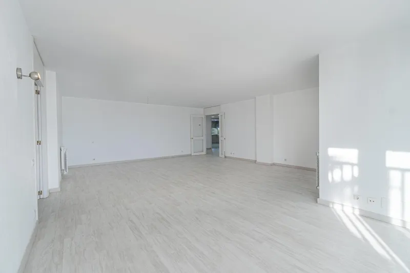 Refurbished Apartment — photo 4