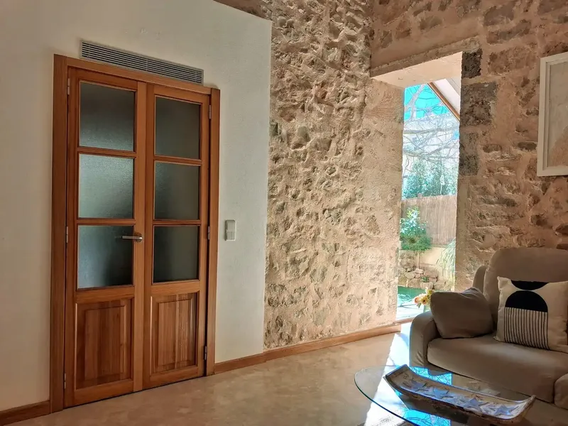 Located in the picturesque and charming village of Vilafranca de Bonany, this rustic house invites you to enjoy a home with authentic — photo 4