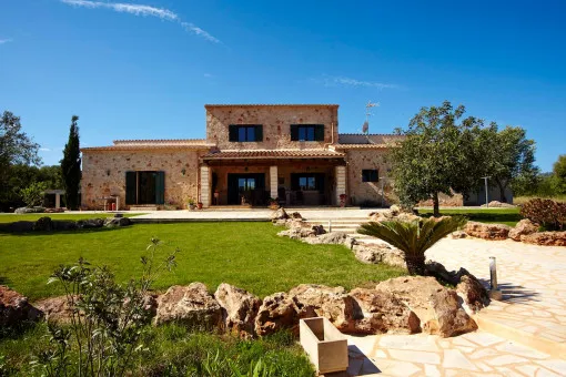 Santanyi, Quietly located finca with pool and holiday rental license near Santanyí — photo 2