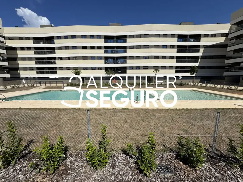 ¡ ESPECTACULAR VIVIENDA EN ALQUILER ! — photo 1