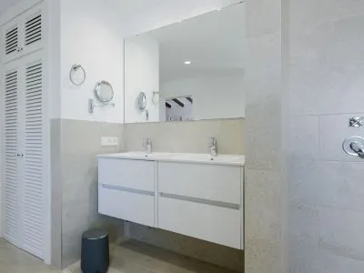 Cala Ratjada: Luxury property with sea view, holiday rental license & approx. 5.19% yield — photo 9