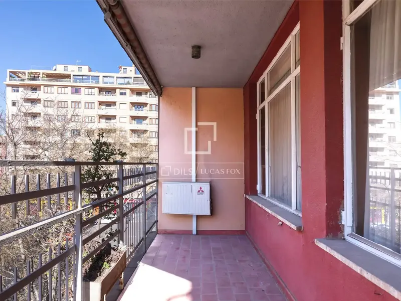 Piso con terraza en venta en Llevant — photo 6