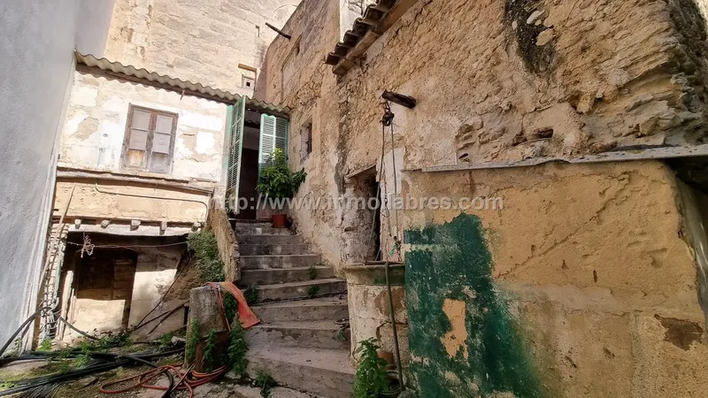 Encantadora casa de pueblo situada en el pintoresco pueblo de Campanet, en las Islas Baleares. Esta vivienda, construida en el año 1900, ofr — photo 11