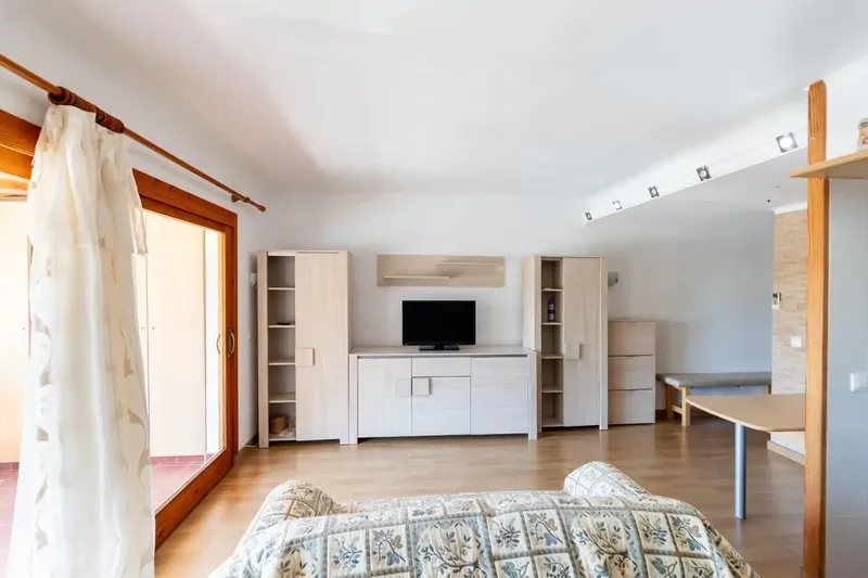 Apartment for sale in Paguera with terrace, garden and parking space — photo 5