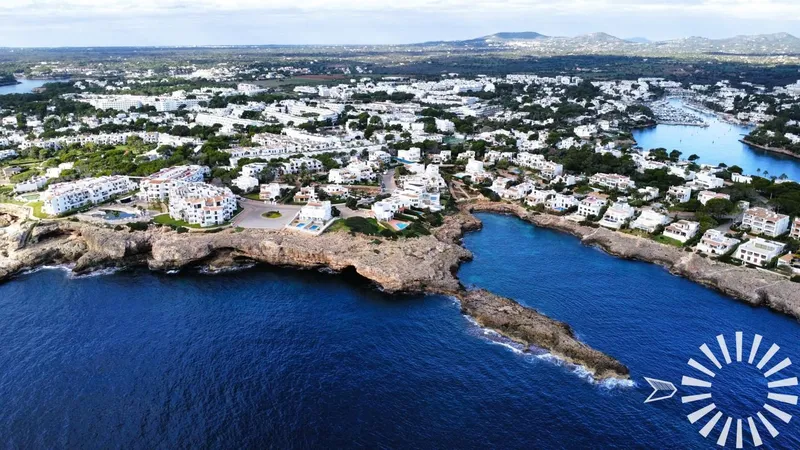 Seafront Plot for Sale in Cala d'Or, Mallorca — photo 3