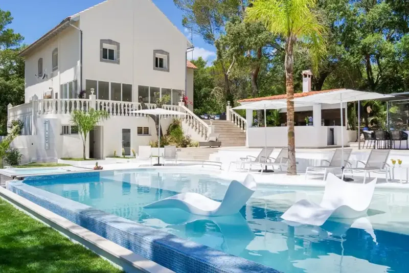 Escape to unparalleled luxury in this stunning villa for sale near Pollensa — photo 1