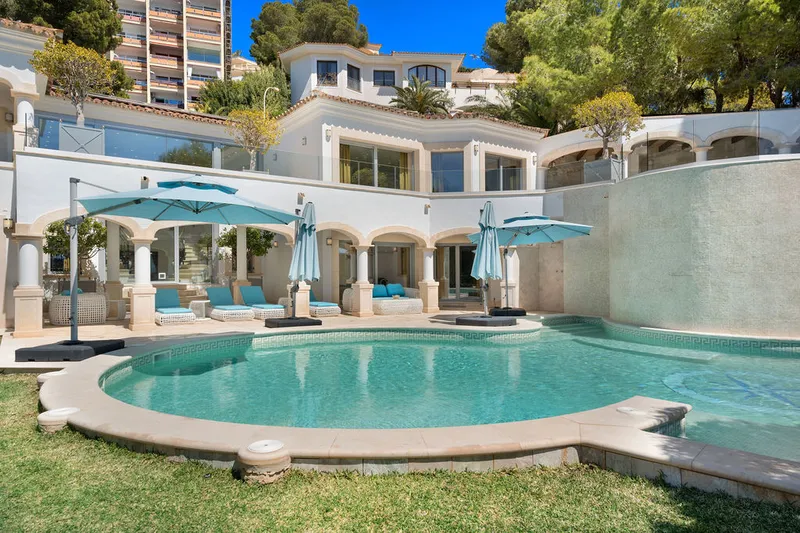 Majestic property on the first sea line — photo 2