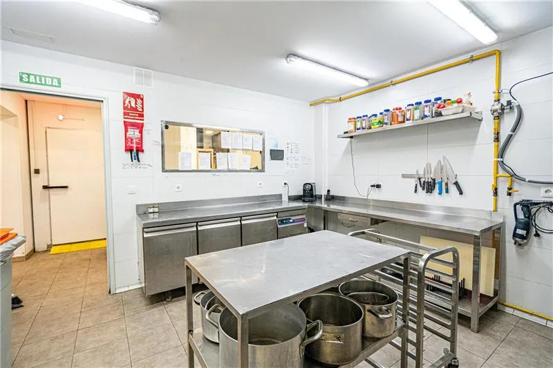 Fully operational food and catering business for sale — photo 5