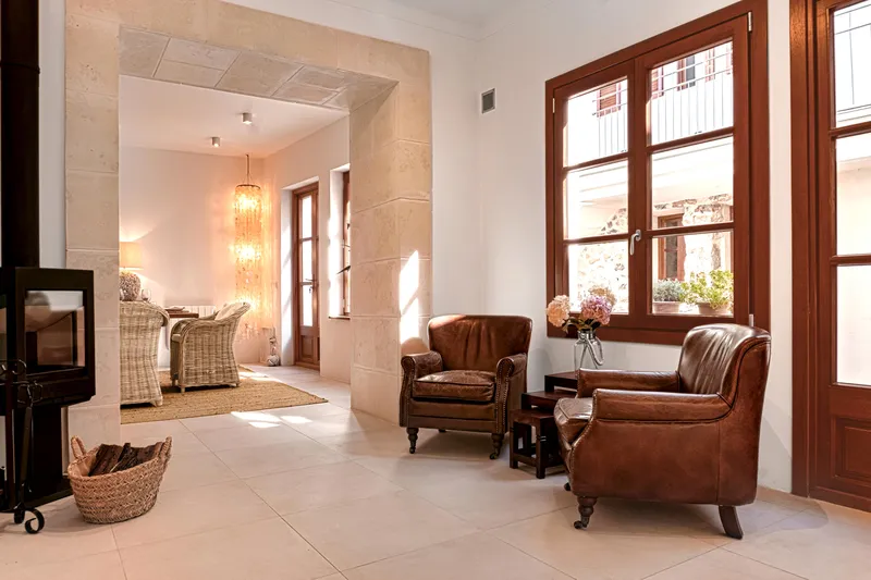 Stylish townhouse in Artà with large garage, sunny patio, roof terrace and ETV license — photo 6